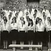 Anni 65-70 - II Gruppo Corale "Arturo Zardini" (dei Rizzi / fraz. di Ud) si esibisce in concerto