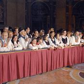 2008 - Il Gruppo folcloristico "Stelutis di Udin" - Uoei - in San Pietro in attesa del saluto di Papa Benedetto XVI