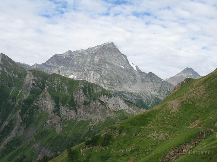 IMG_3240.JPG - Il Monte Leone (m. 3553)