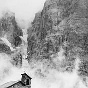 Messa alla cappella del rifugio Brentei (gruppo dell'Adamello)