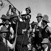 1913 -  Il 6 luglio 1913 nasce la sezione UOEI di Casale Corte Cerro in seno alla Croce Rosa di Casale C.C.. la sezione viene ufficialmente costituita sul Monte Cerano da 15 Volenterosi guidati dal Dr. Nino Dosi.