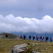 GRUPPO SCOUT GIOVANI UOEI 20 Agosto 2006 – Campo Estivo - Trekking di 5 giorni, dal Monte Cimone a San Pellegrino in Alpe.
Il Campo Estivo, “mobile” (portandosi dietro tende, viveri e quant’altro), viene fatto ogni anno e vi partecipano i G.E., ragazzi e ragazze della fascia 13/17 anni e i loro capi, mediamente 30 persone.