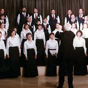 Anni 1980 - 11 Gruppo Corale "Arturo Zardini" - Uoei è sempre più richiesto e si avvia a superare i quaranta componenti